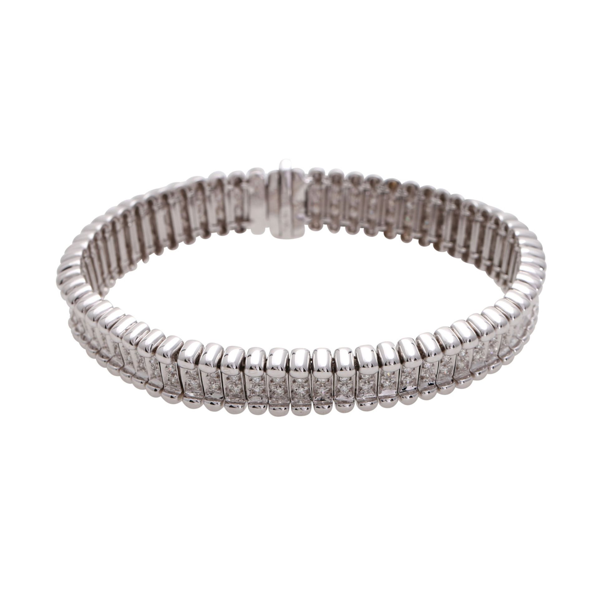 Üppig besetztes Diamantarmband mit zahlreichen Brillanten zus. ca. 1,95 ct von guter Farbe und