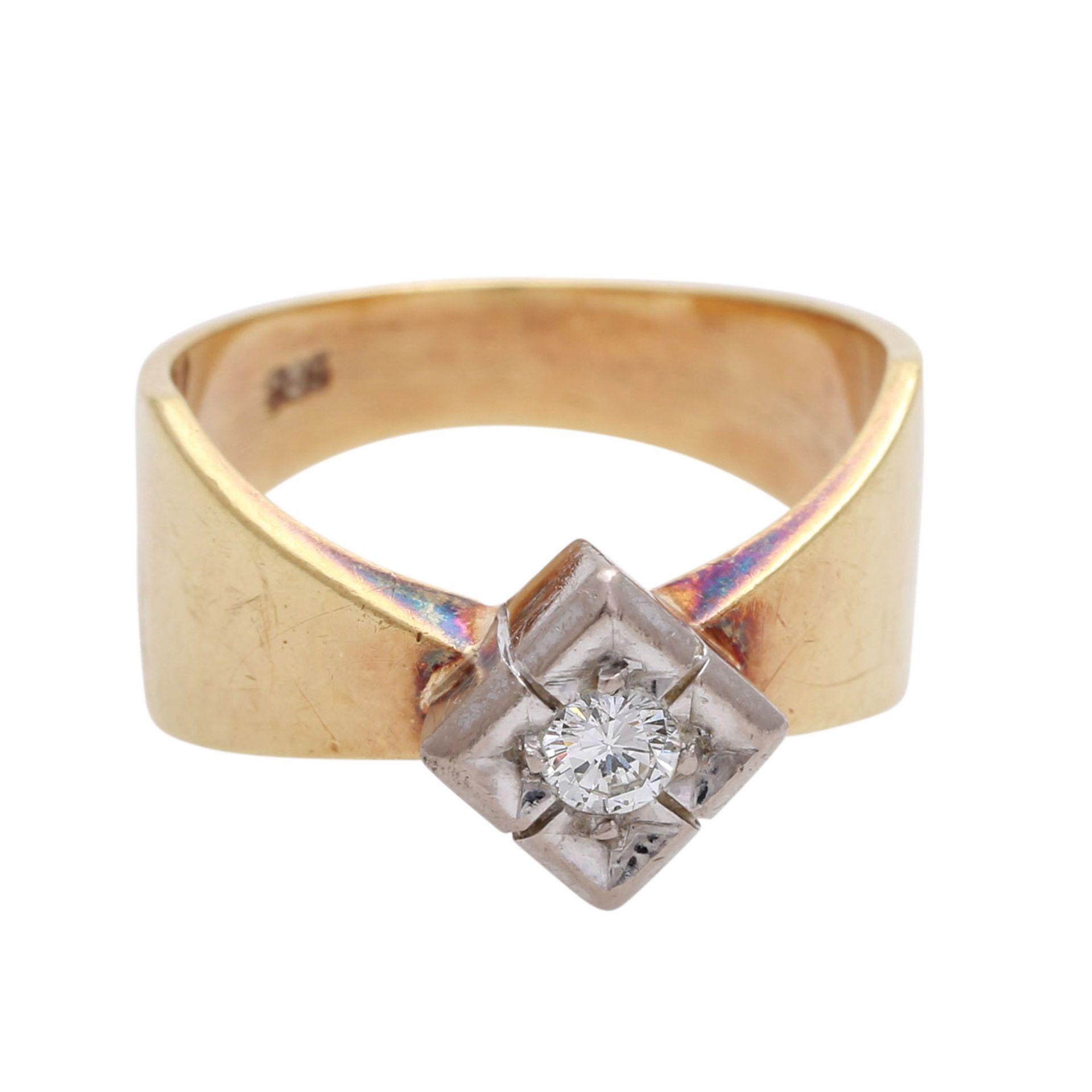 Solitärring mit Brillant, ca. 0,12 ct, GW (K) / SI, GG / WG 14K, RW 54. Gewicht 6,2g Legierung 585/