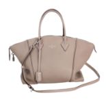 LOUIS VUITTON Henkeltasche "LOCK IT", NP. ca.: 3.150,-€. Taurillion Leder Serie in Taupe,