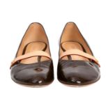 LOUIS VUITTON Ballerinas, Gr. 36. Letzter NP.: 330,-€. Monogram Lack Vernis Serie, Trageriemen aus