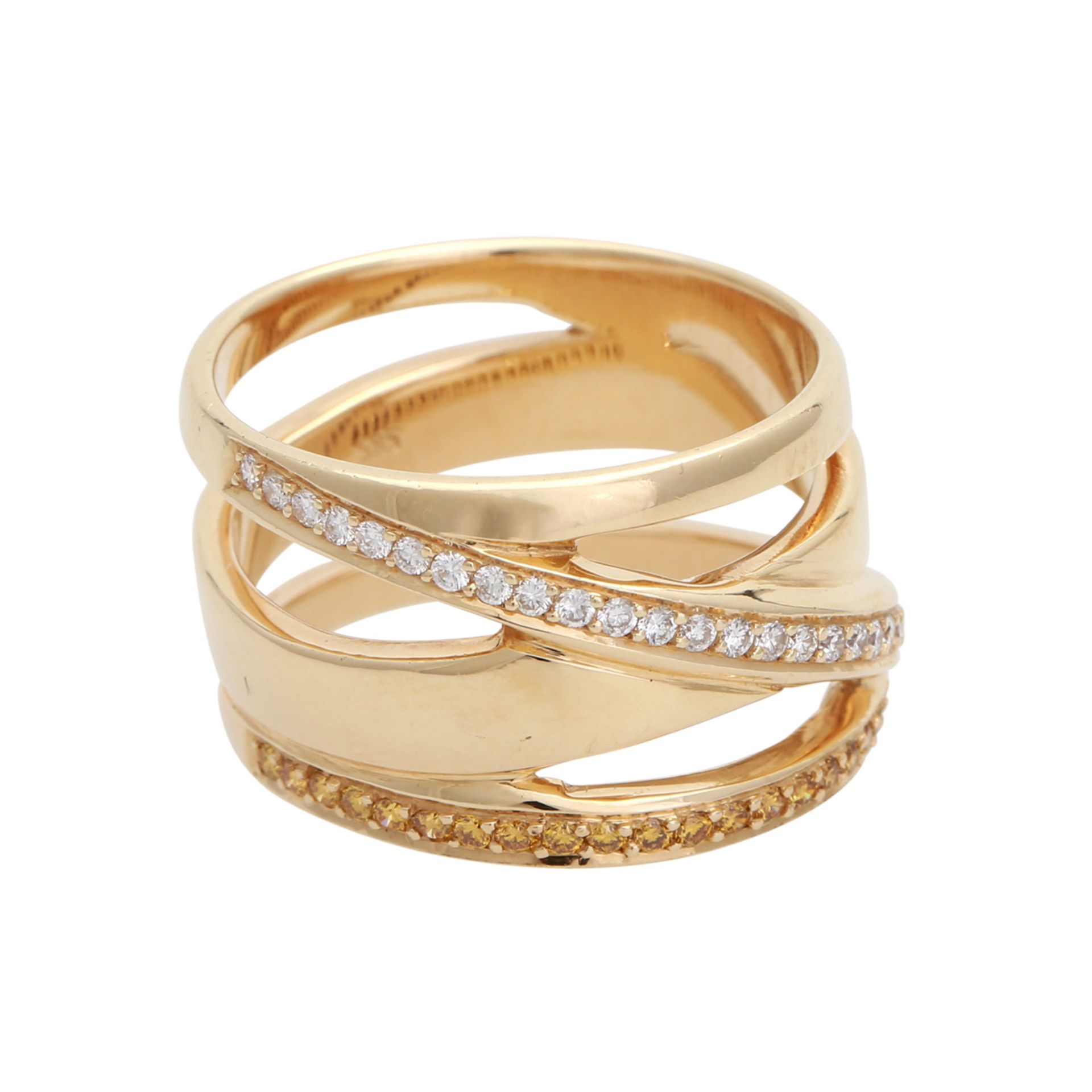 Ring mit 28 weißen und 23 gelben Brillanten, zus. ca. 0,51 ct, guter Farb- und Reinheitsgrad,