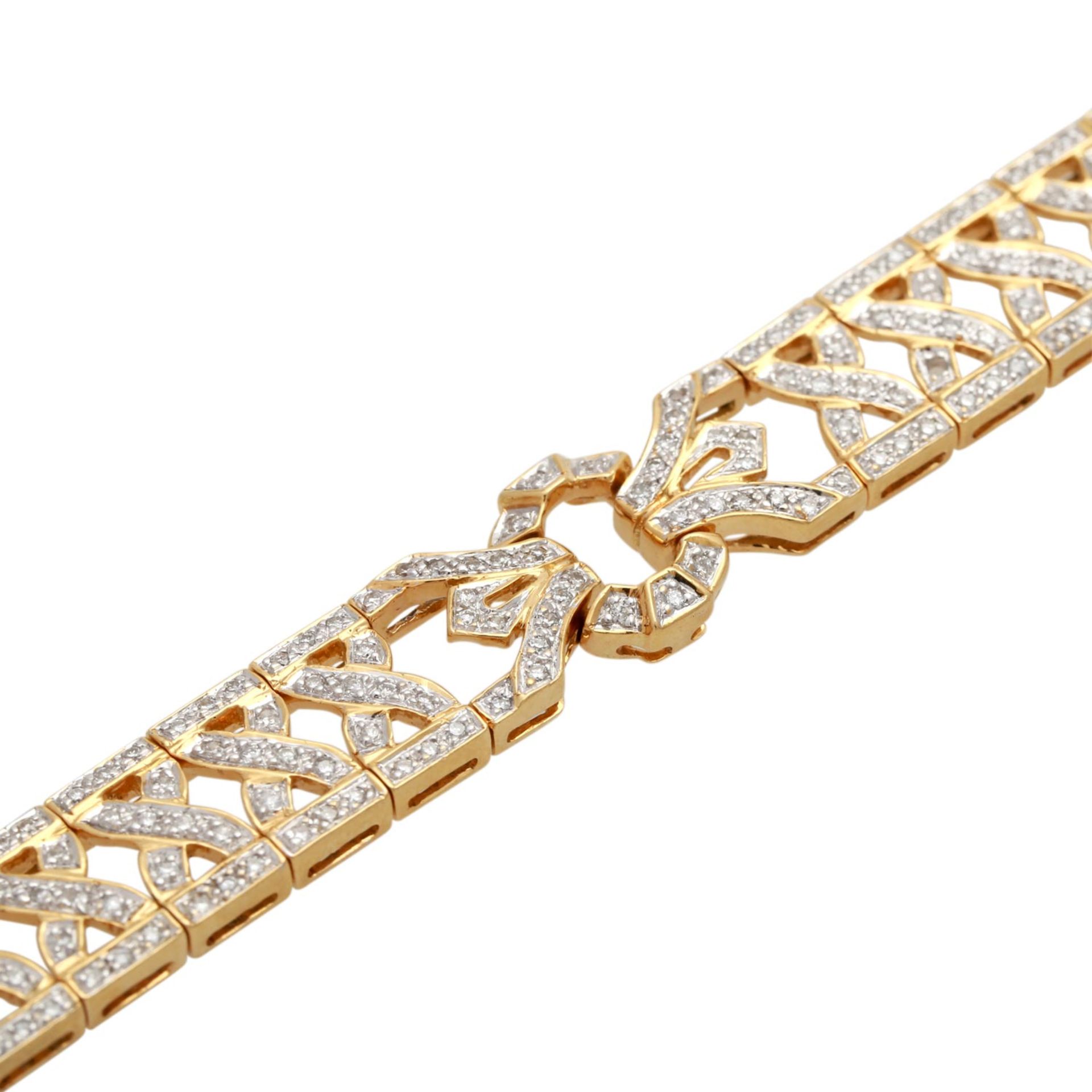 Armband ausgefasst mit Brillanten, zus. ca. 2 ct.,LGW (I - J) / SI, GG 18K, L: 19 cm, B: 10 mm, - Image 4 of 4