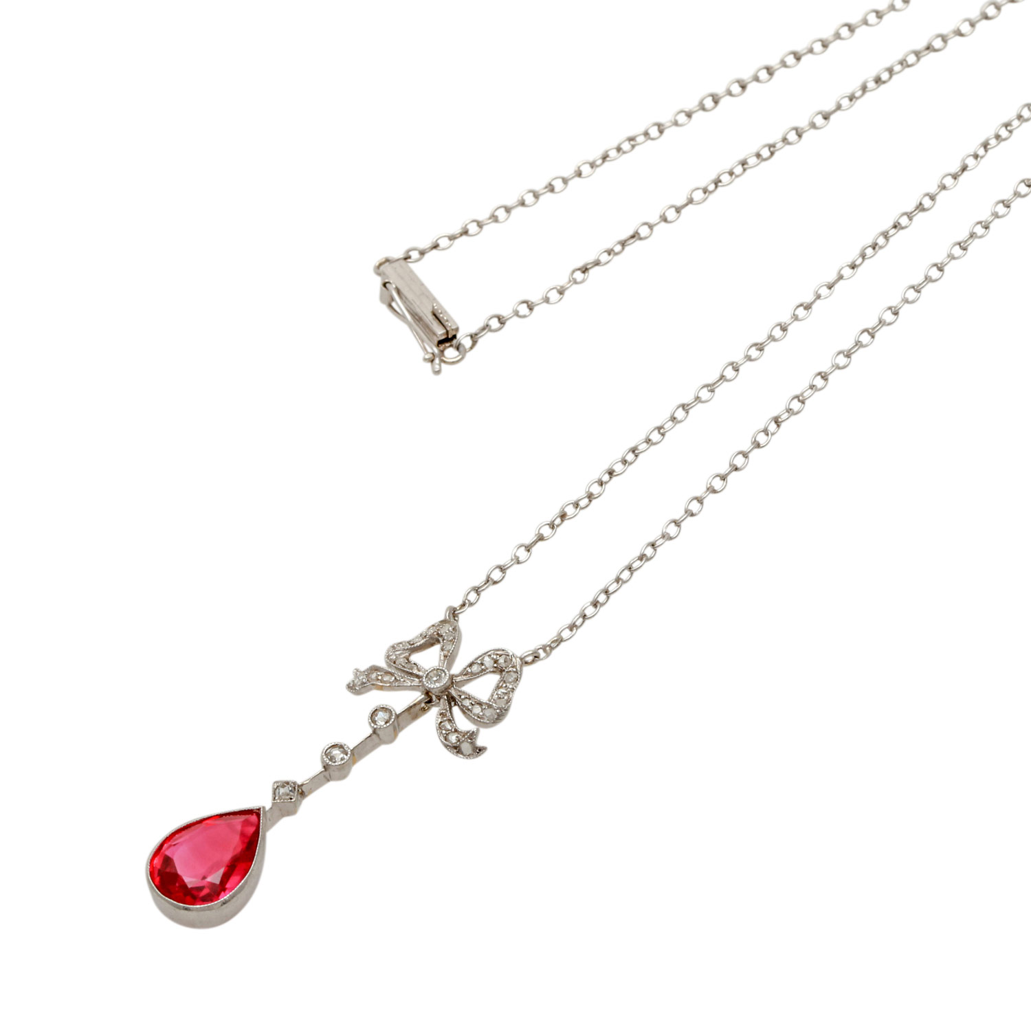 Zartes Collier mit Schleifenmotivausgefasst mit Diamanten zus. ca. 0,1 ct ,sowie 1 pinken, - Image 5 of 5