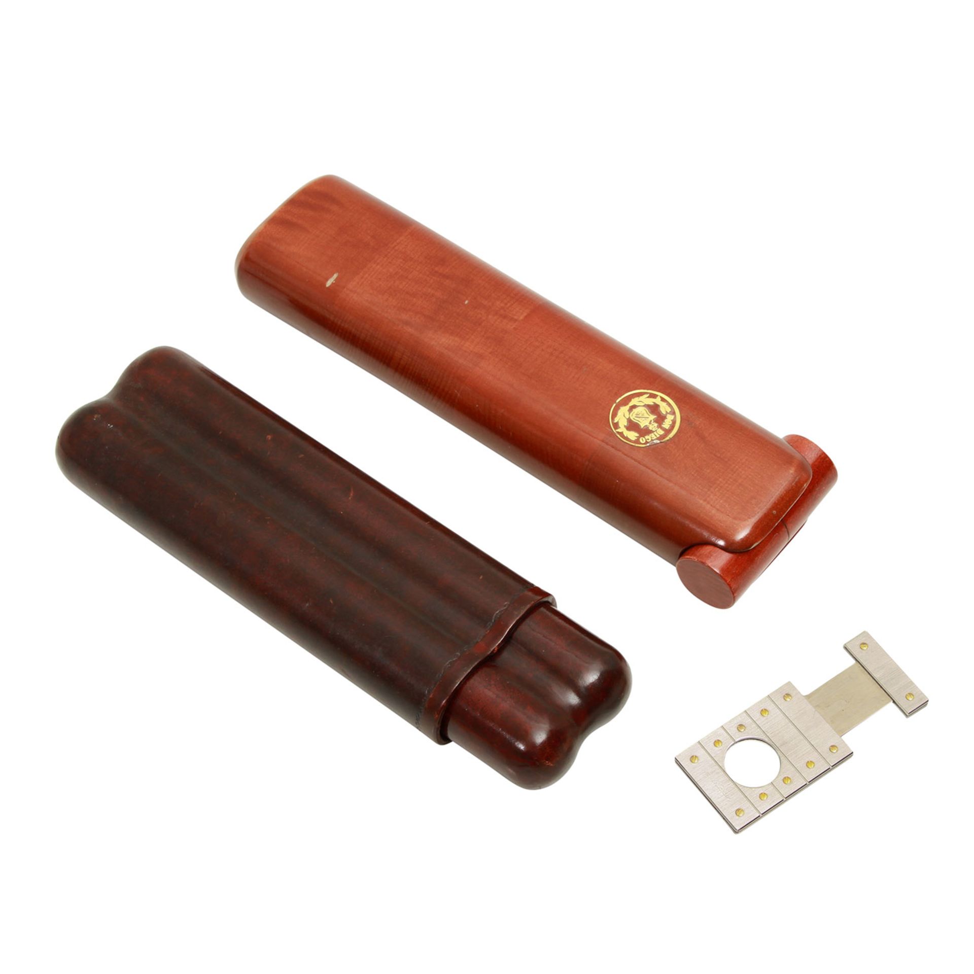 CARTIER Zigarrenschneider dazu 2 Zigarrenetuis(nicht Cartier) in Braun. Gebrauchsspuren, kleine