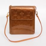 LOUIS VUITTON reizendes Lack-Schultertäschchen "MOTT" aus der Serie CITY BAGS, Koll. 200. TOP-