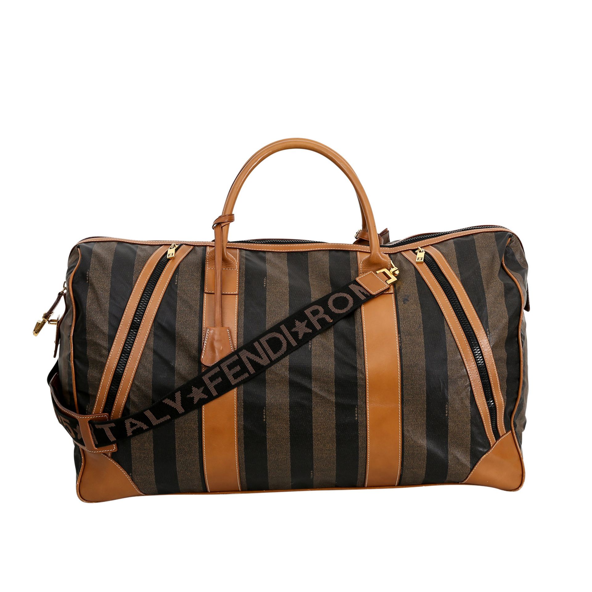 FENDI exklusiver Weekender. Beschichtetes Canvas braun gestreift, cognacfarbenen Lederdetails und