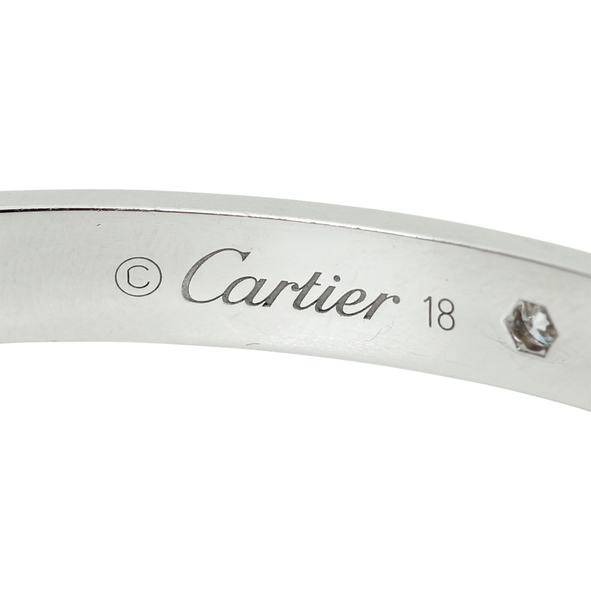 CARTIER Armspange "LOVE", akt. NP: 5.450,-€. 18K WG, besetzt mit einem Diam.-Brill. ca 0,1ct., TW/ - Bild 4 aus 7