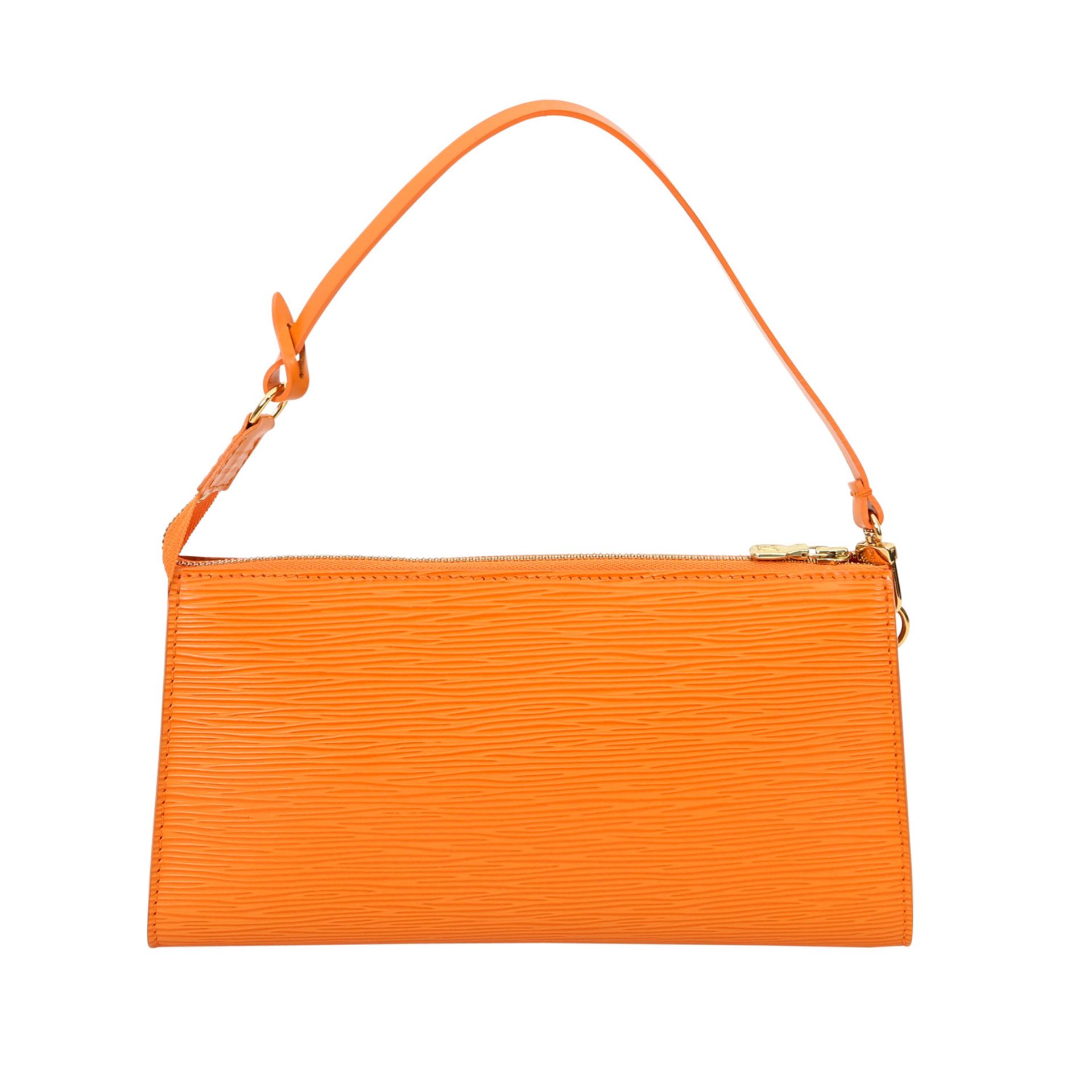 LOUIS VUITTON Clutch "POCHETTE ACC NM", Koll. 2005. Epi-Leder Serie in Orange, goldfarbene Hardware, - Bild 4 aus 7