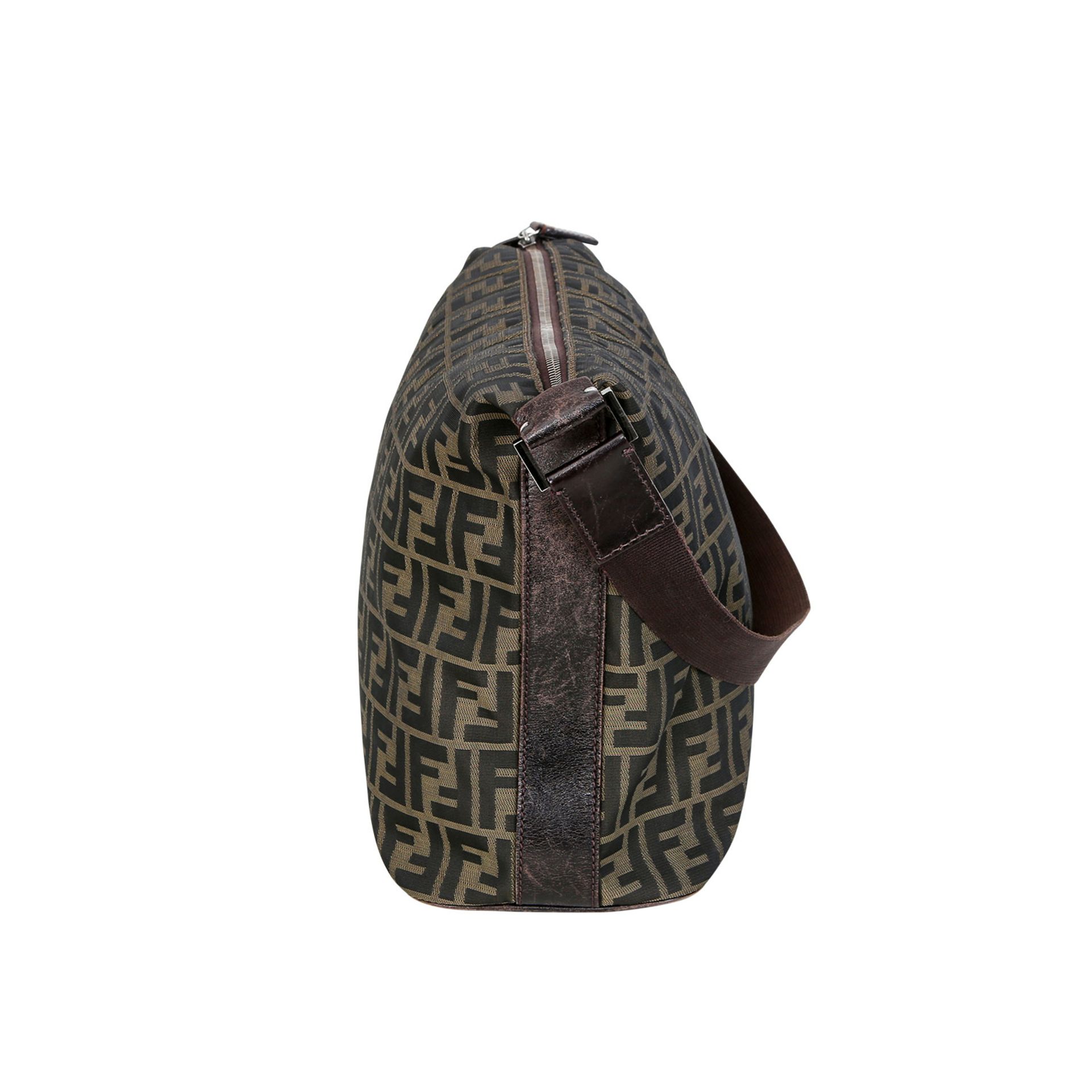 FENDI Schultertasche. NP. ca.: 700,-€. Textil mit klassischem Zucca-Design in Grüntönen, - Bild 3 aus 7