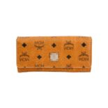 MCM Portemonnaie, NP.: ca. 395,-€.Heritag Canvas Serie in Cognacfarben mit schwarzem Logo-Design und