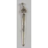 George V silver letter opener with cat finial, by Stokes & Ireland Ltd., Chester, 1914, 6g,.