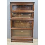 Oak four section Globe Wernicke bookcase - 151 x 87 cm . Overall condition good, no major faults