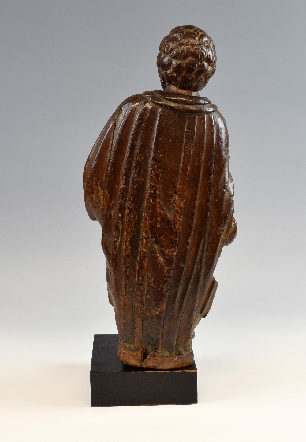 18th century carved wood figure of an Apostle 41cm high on later stand. - Bild 3 aus 4