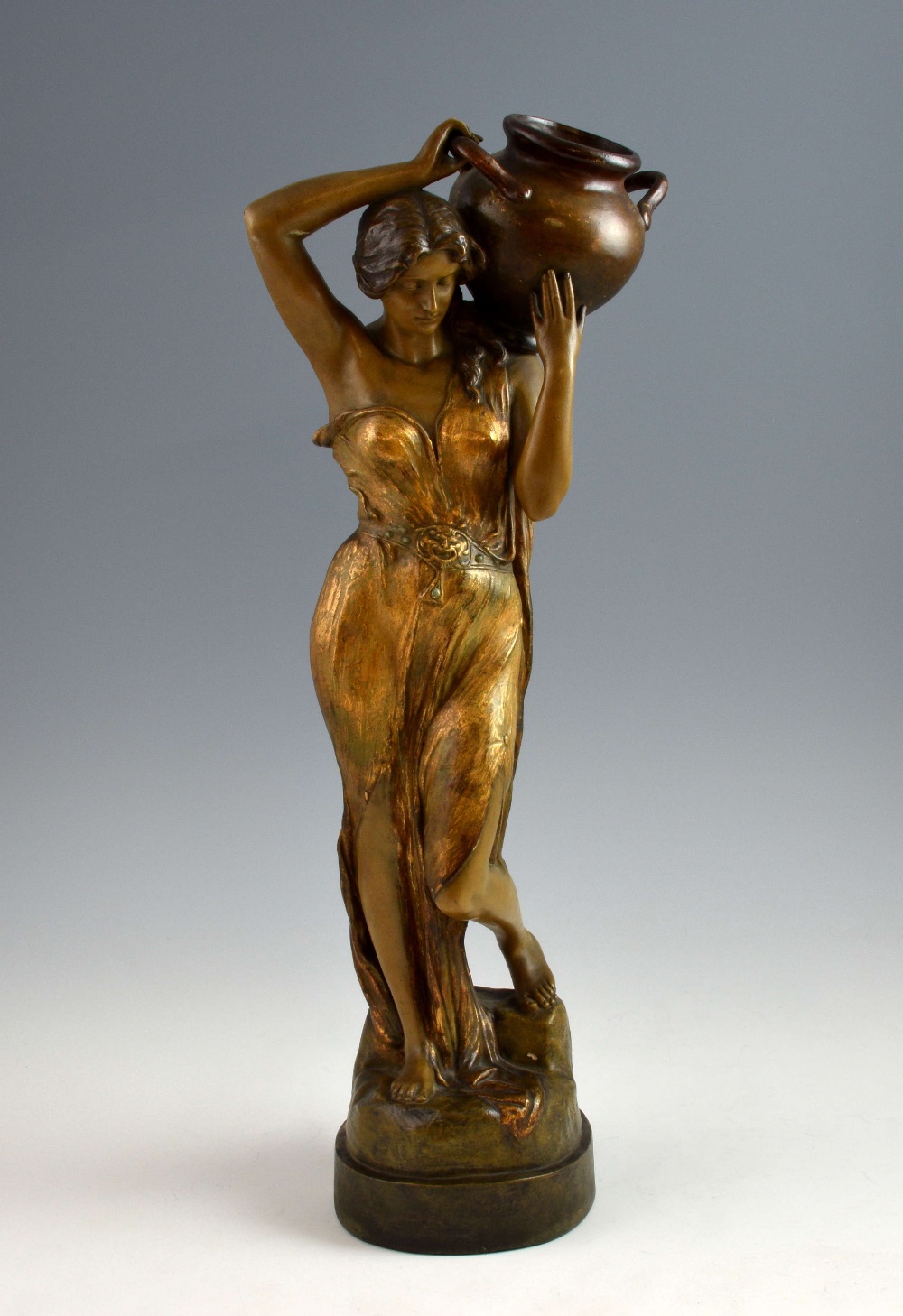 Ferdinand Grohs for Goldscheider, (attributed) blond terracotta The water carrier, patinated blond