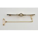 Old cut diamond bar brooch, three old cut diamond, estimated total diamond weight 0.20 carat,