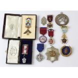 9ct gold Masonic jewel, 25gm overall , other masonic jewels and related items.