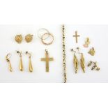 A group of gold jewellery including a three colour gold ring, two colour gold bracelet, earrings and