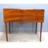 19th century mahogany Pembroke table 74cm x 81cm 70 x 80cm70 x 80 x 55cm