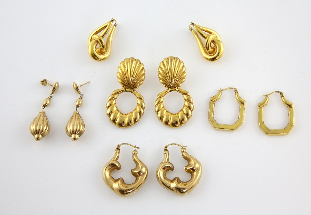 Five pairs of gold earrings, shell drop earrings made by Unoaerre Italy, with post and