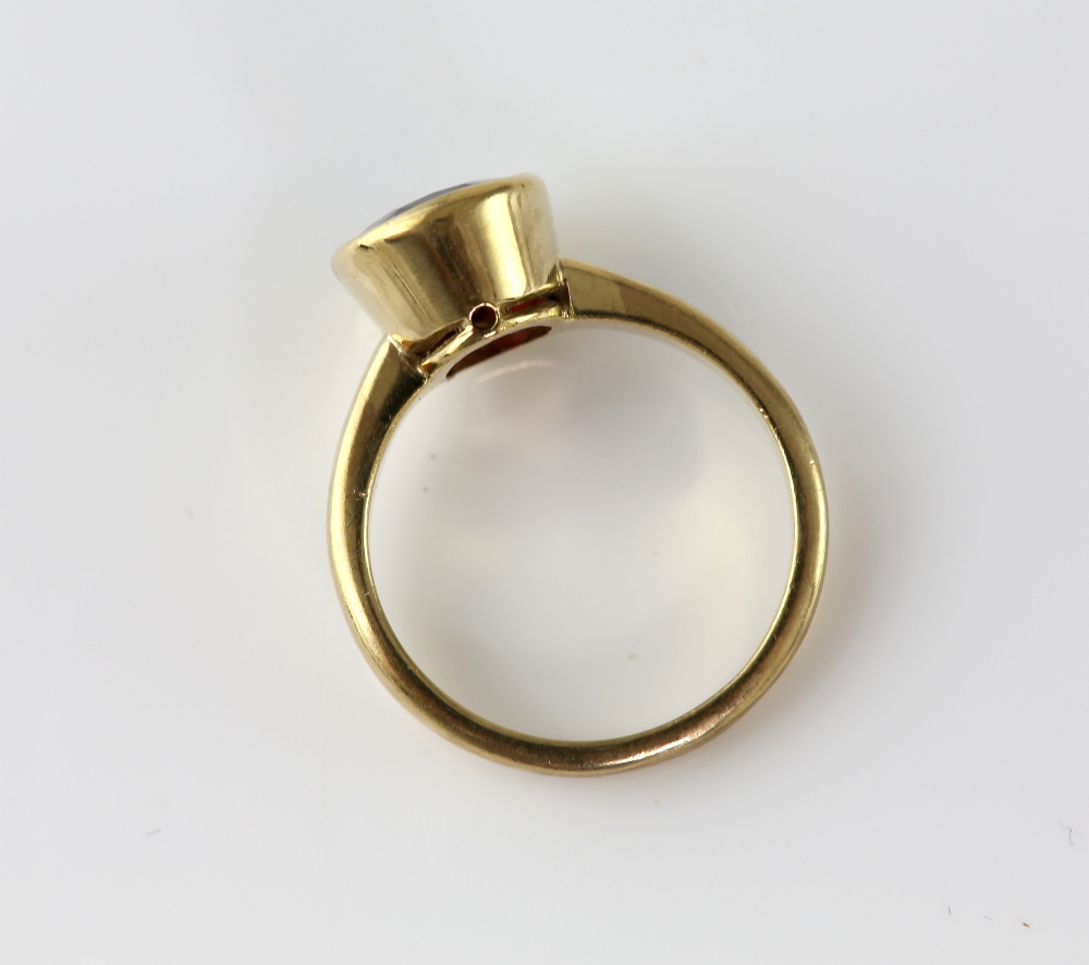 Oval cut Spinel ring, estimated weight 1.73 carats, mounted in 9 ct yellow gold, hallmarked - Image 4 of 4