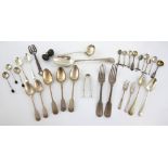 Various flatware and small silver items, gross weight 24 ozs 773 grms.