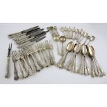 Victorian silver canteen of Queen's pattern cutlery, comprising fifteen tablespoons, fifteen dessert