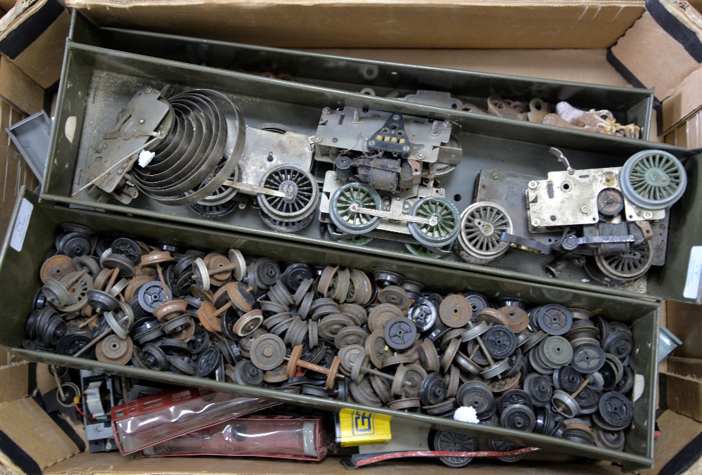 A large quantity of locomotive components and stock. (qty)Provenance: Single owner stock - Image 3 of 5
