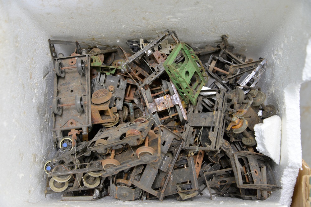 A large quantity of locomotive components and stock. (qty)Provenance: Single owner stock - Image 2 of 5