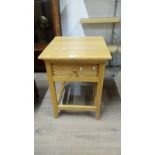 MODERN OAK OCCASIONAL TABLE WITH DRAWER