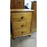 PINE 3 DRAWER CHEST