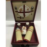 VINTAGE BREXTON PICNIC CASE WITH ORIGINAL CUPS AND SAUCERS