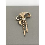 18CT GOLD DIAMOND BROOCH