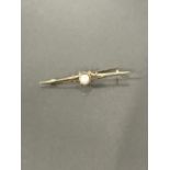 9CT GOLD & PEARL BROOCH