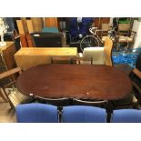 MAHOGANY DINING TABLE & 6 CHAIRS