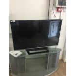 LG 42 INCH TV WITH REMOTE