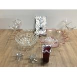 1 BOX GLASSWARE INCLUDING THOMAS WEBB BELL