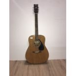 YAMAHA ACOUSTIC GUITAR