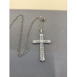 FINE QUALITY 18CT DIAMOND CROSS AND CHAIN