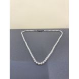 FINE PEARL NECKLACE ON WHITE GOLD CLASP