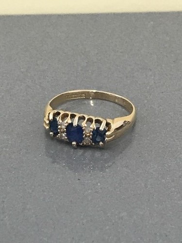 ANTIQUE 18CT SAPPHIRE DIAMOND RING 3.