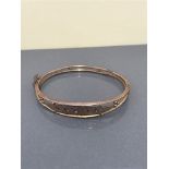 ANTIQUE GOLD BANGLE (DIAMOND CHIPS)