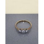 18CT ANTIQUE 3 STONE DIAMOND RING