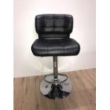 1 KITCHEN STOOL WITH BLACK LEATHER TOP