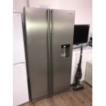 SAMSUNG AMERICAN STYLE FRIDGE FREEZER