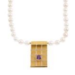 A cultured pearl necklace. Designed as an amethyst collet, to the bi-colour lattice and textured