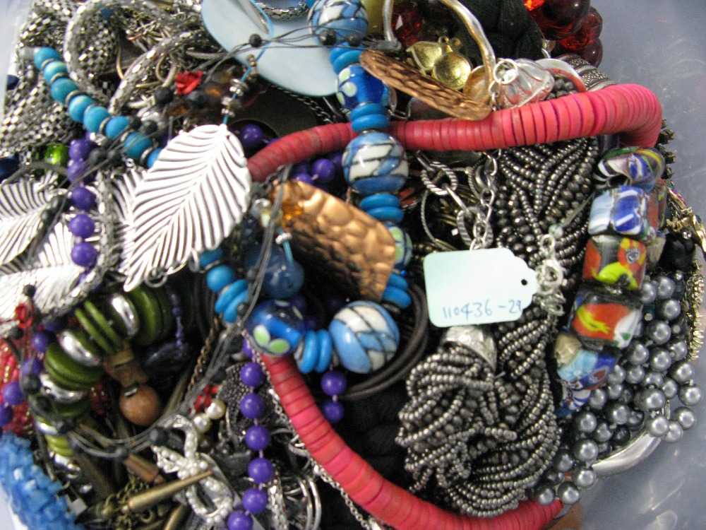 A bag containing a large quantity of costume jewellery. Many AF. Weight approximately 13kg. Due to - Image 2 of 2