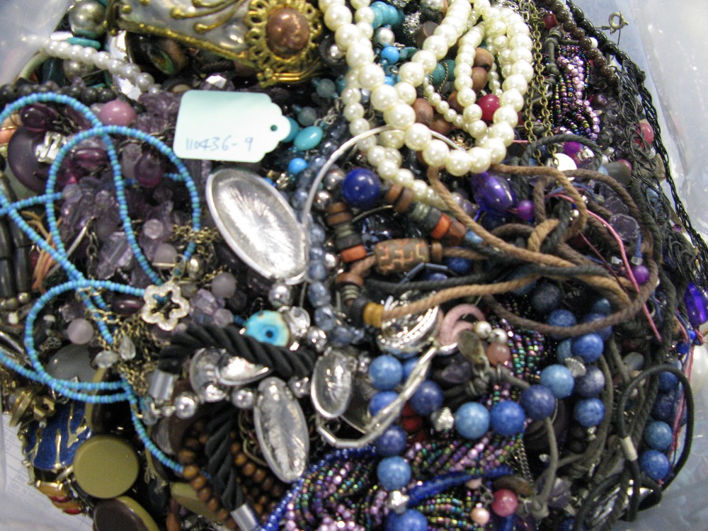 A bag containing a large quantity of costume jewellery. Many AF. Weight approximately 10kg. Due to - Image 2 of 2