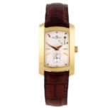 BAUME & MERCIER - a gentleman's Hampton Milleis wrist watch. 18ct yellow gold case. Reference 65302,