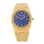 AUDEMARS PIGUET - a mid-size Royal Oak bracelet watch. 18ct yellow gold case. Reference 3069, serial