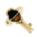 A 19th century gold agate key ring. The quatrefoil lobed banded agate, with hinged key and foliate